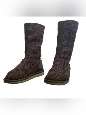 🌹 Ugg Australia 🌹 Brown Knit Boots